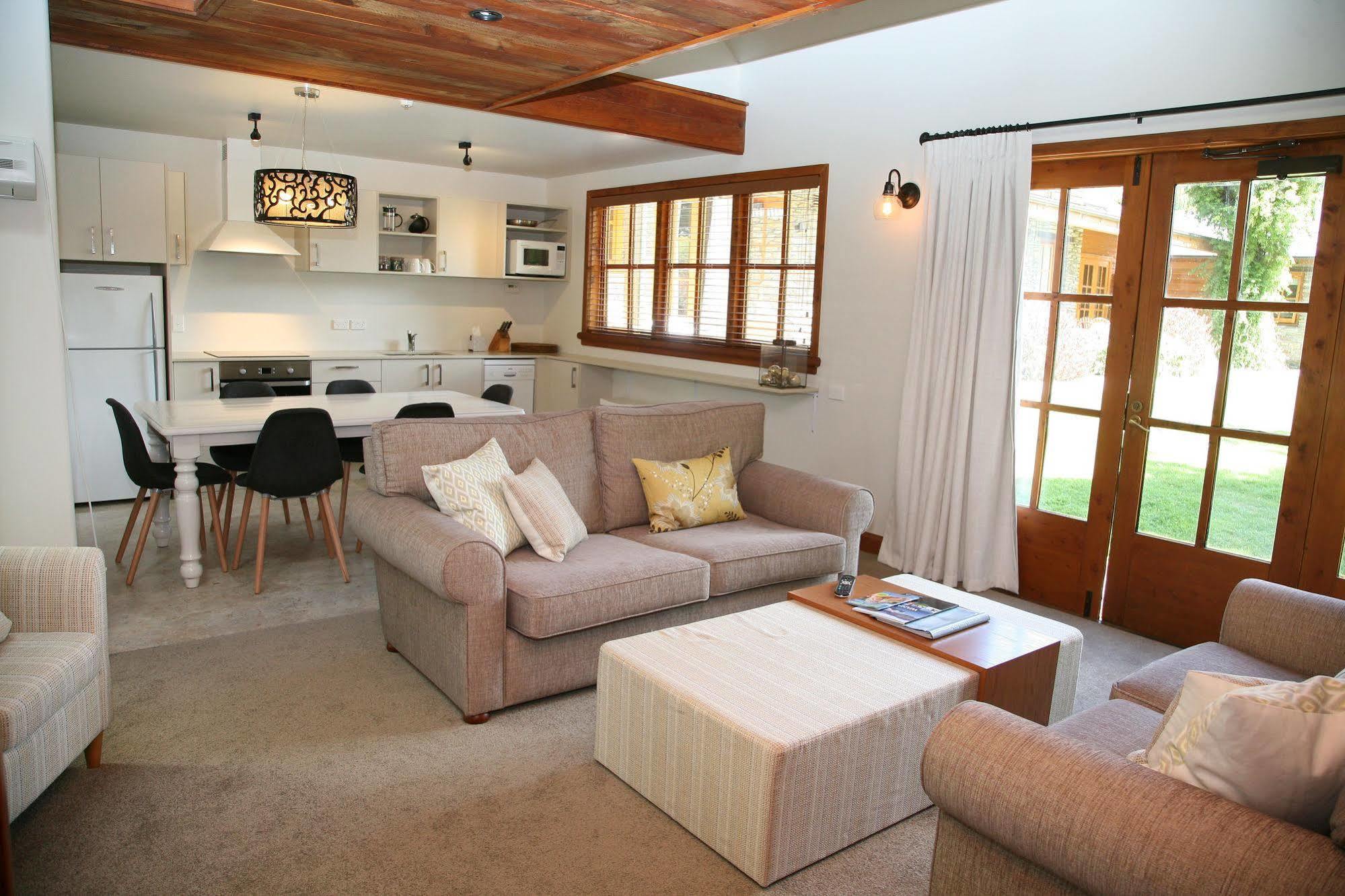 Wanaka Homestead Lodge & Cottages 외부 사진